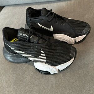 Nike Air Zoom SuperRep 2 Black White Women's Size US 6 like new